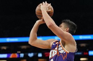 这谁顶得住！太阳三分如雨全场33投19中