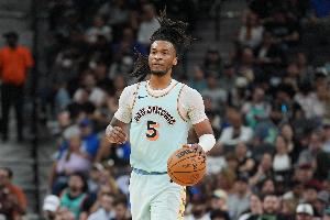 刺记:赢球核心原因在于后卫线的篮板表现 卡斯尔的控卫能力很棒